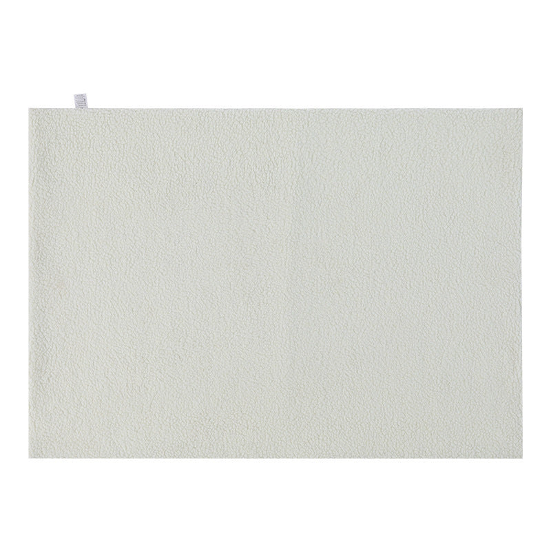 Self-Heating Pet Blanket – Cozy Warmth for Happy Naps